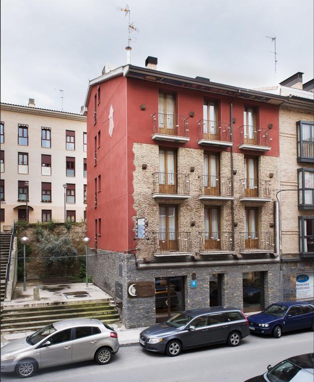 Hospedium Hotel Posada De La Luna Huesca Buitenkant foto